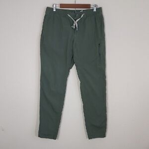 Vuori Men's Green Pants